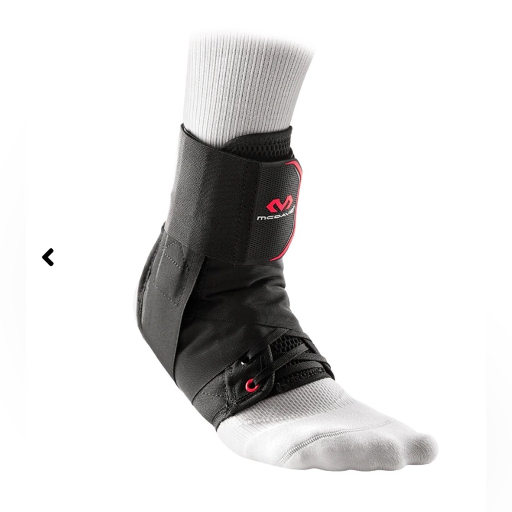 McDavid Ankle Brace With Straps Size: Medium
